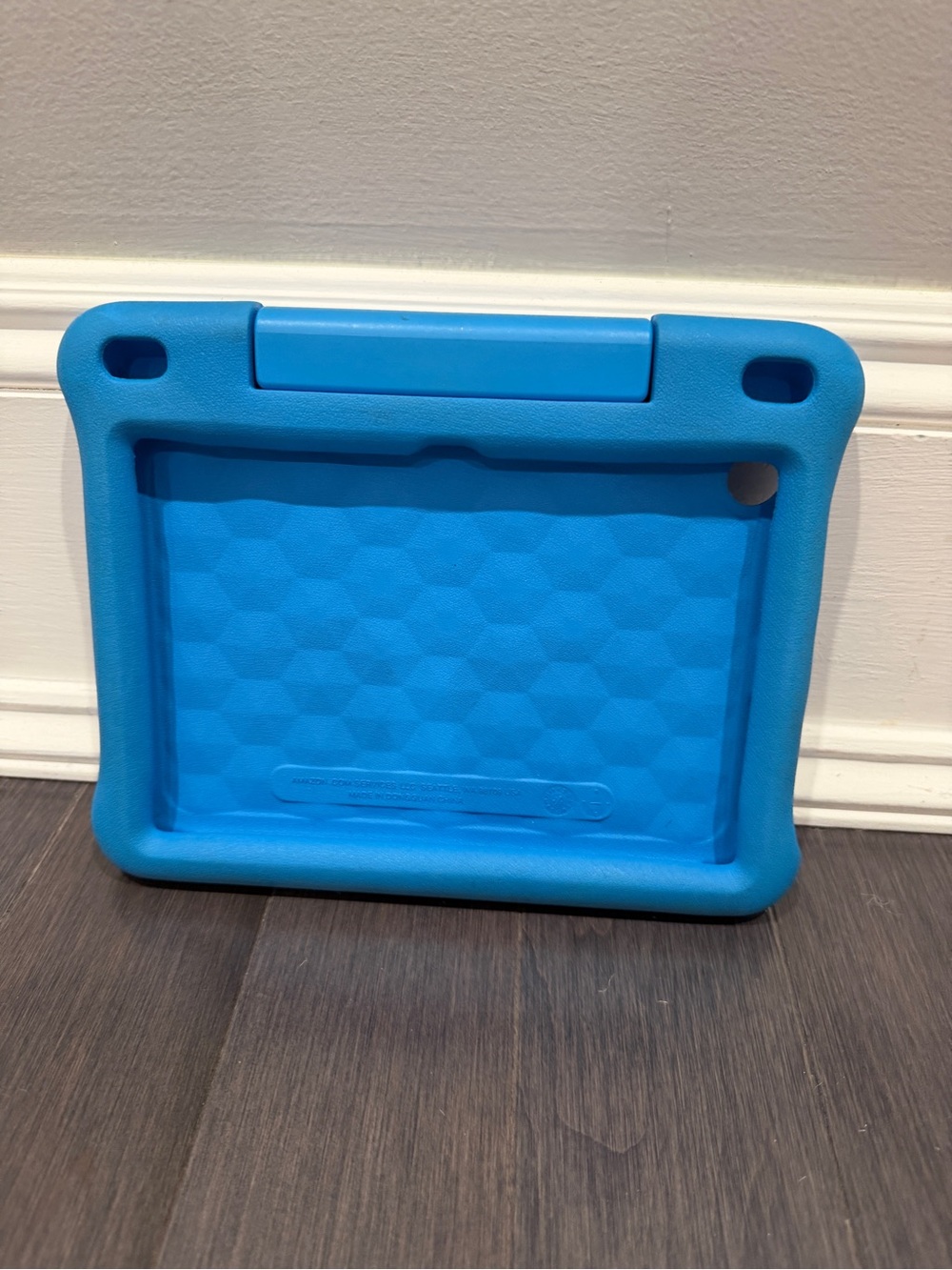 Amazon Kids Fire Tablet 7” in Case in Bright Blue - Shock-Absorbent Foam